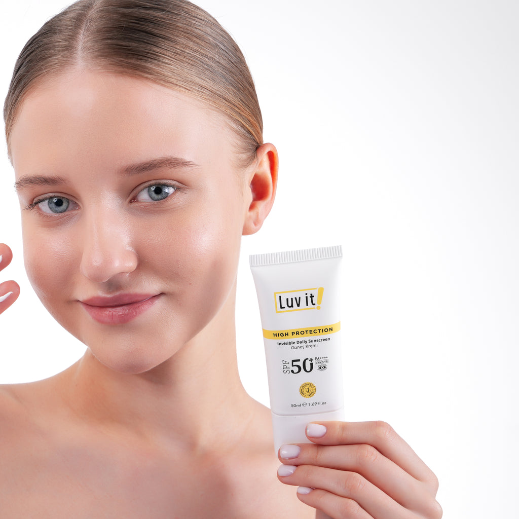 Luv it High Protection Sonnenschutz für das Gesicht LSF 50+ PA++++ UVA UVB 50ml